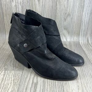 Eileen Fisher Black Leather Ankle Booties